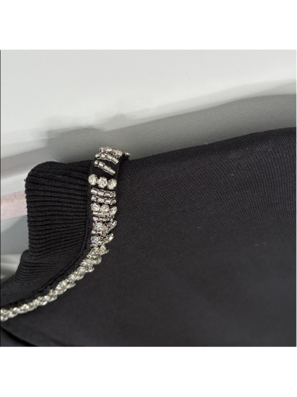 Anthropologie Mave Rhinestone Tee Black with Rhinestone Bow Detail Size L #0043 - Picture 15 of 17